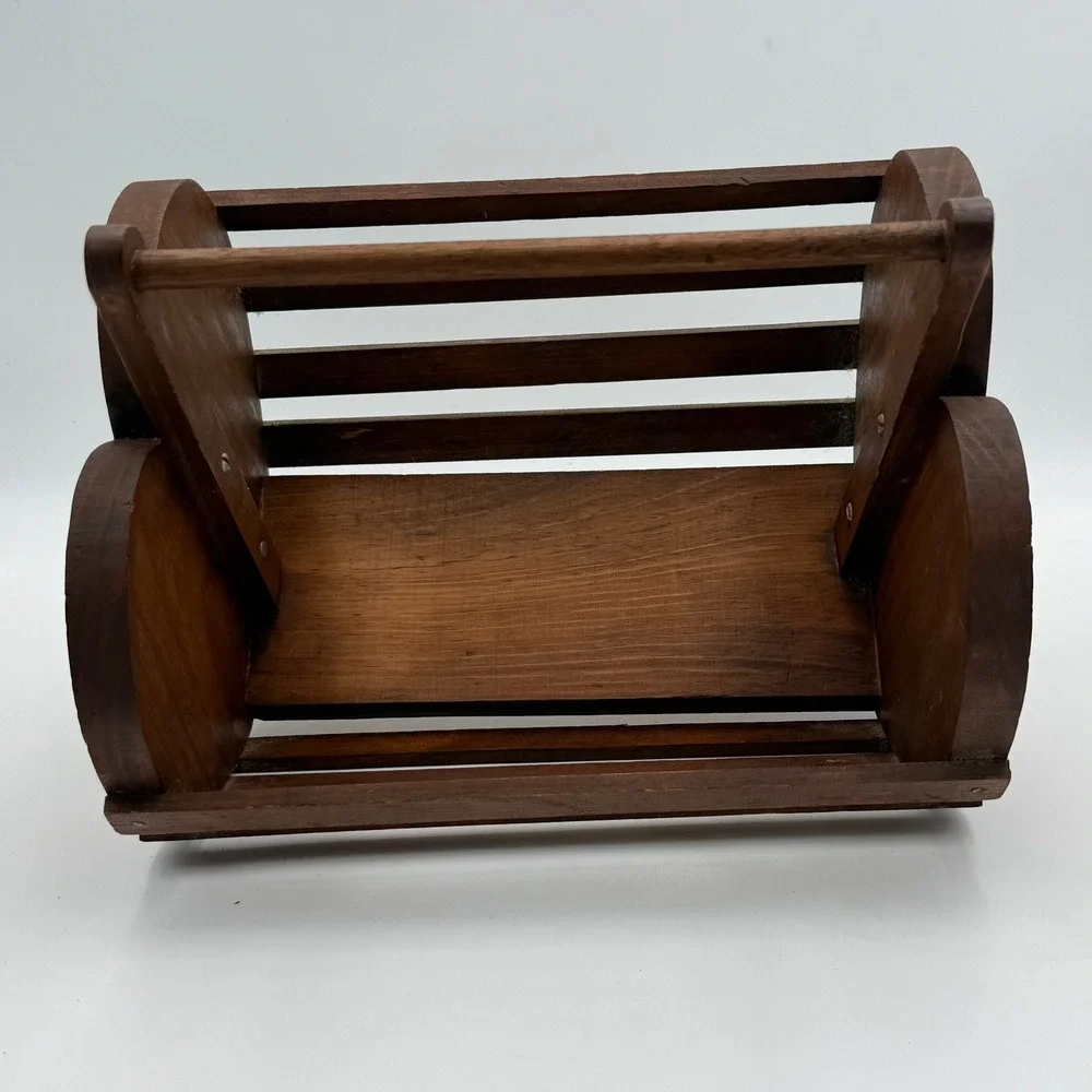 Vintage Wooden Heart Caddy Magazine Rack Rustic Farmhouse Storage Basket Brown